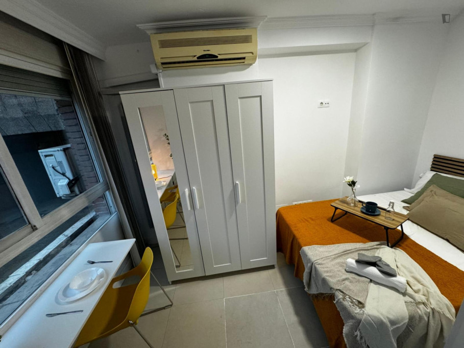 Charismatic double bedroom Avenida America - Madrid - chambre - ImmoJeune