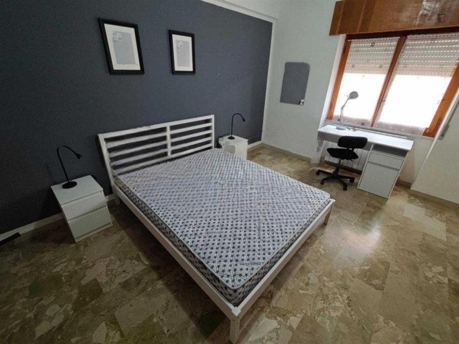 Homely double bedroom near the Orti di San Pietro park - Sassari - chambre - ImmoJeune