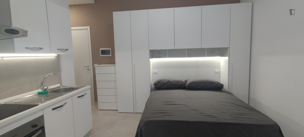 A Cozy Urban Studio in Central Catania - Catania - chambre - ImmoJeune