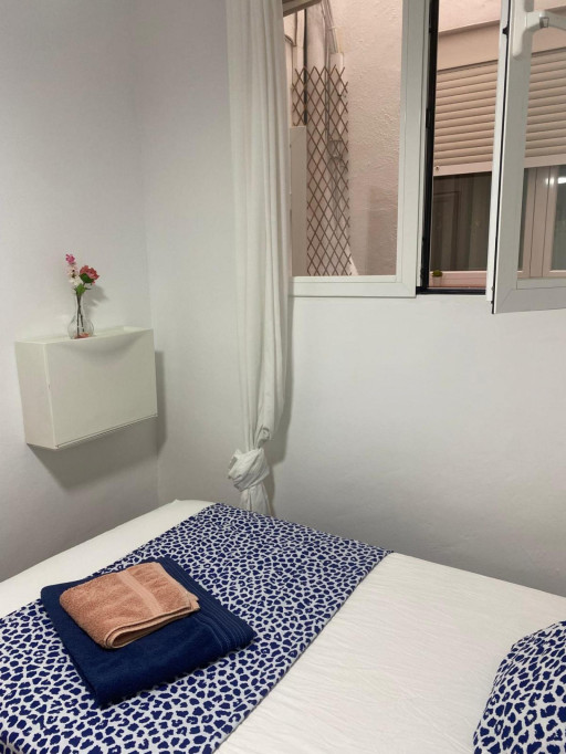 Single bedroom in 4 bedroom apartment - Almeria - chambre - ImmoJeune