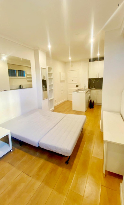 Lovely studio in Alvalade - Lisbonne - chambre - ImmoJeune