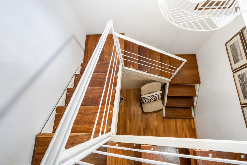 Amazing 2-bedroom apartment with a terrace, in the centre of Bologna