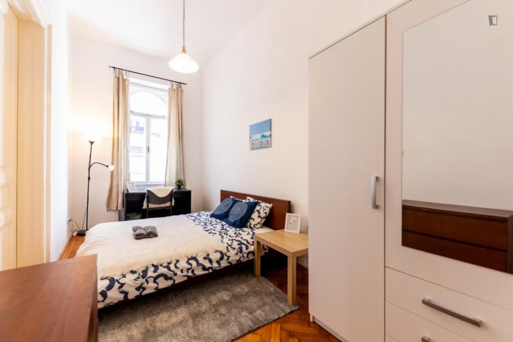 Attractive double bedroom near the Bajza utca metro