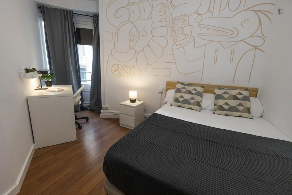 Very cool double bedroom in Ciutat Vella - Barcelone - chambre - ImmoJeune