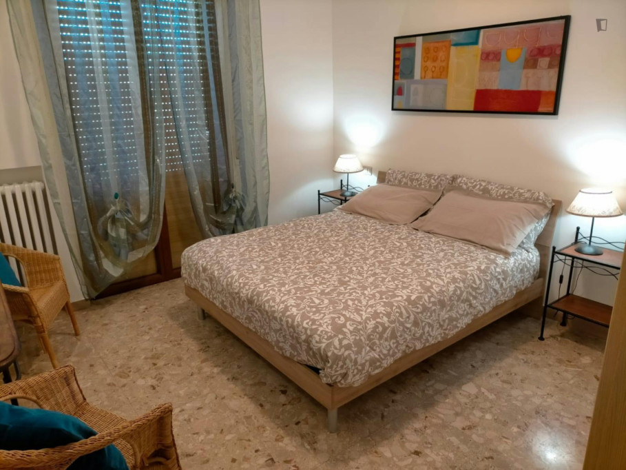 Inviting 1-bedroom flat near Lungarno - Florence - chambre - ImmoJeune