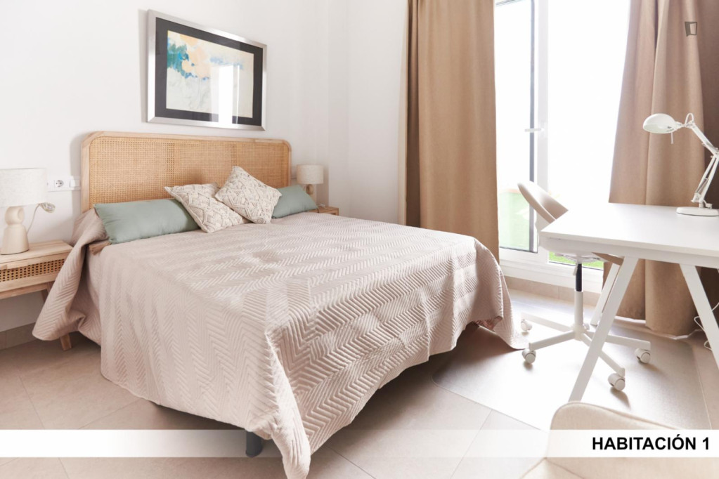 Lovely double bedroom near Metro Gran Plaza station - Séville - chambre - ImmoJeune