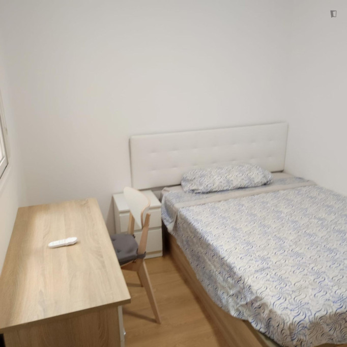 Double bedroom in 3-bedroom apartment