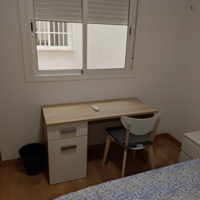 Double bedroom in 3-bedroom apartment