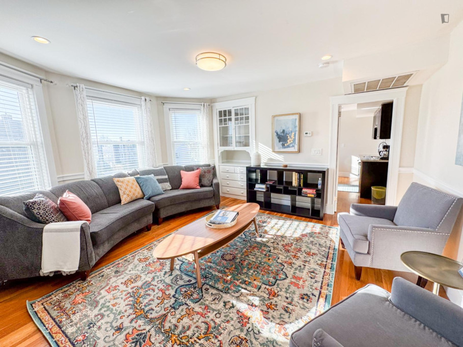 Elegant 5-bedroom apartment in North Cambridge - Boston - chambre - ImmoJeune