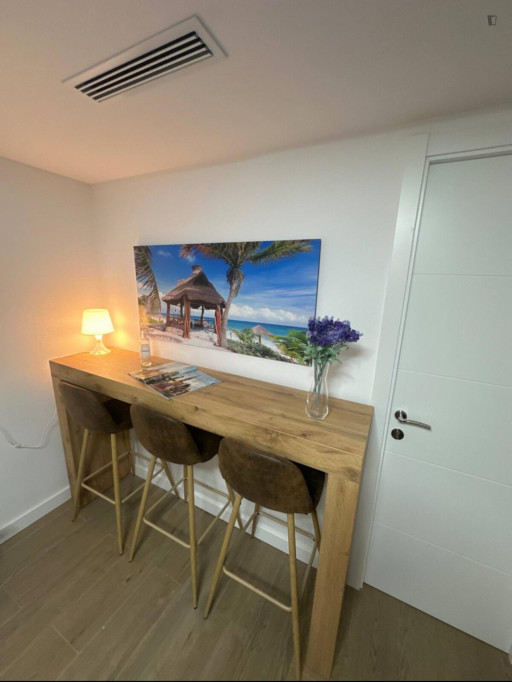 5-bedroom apartment