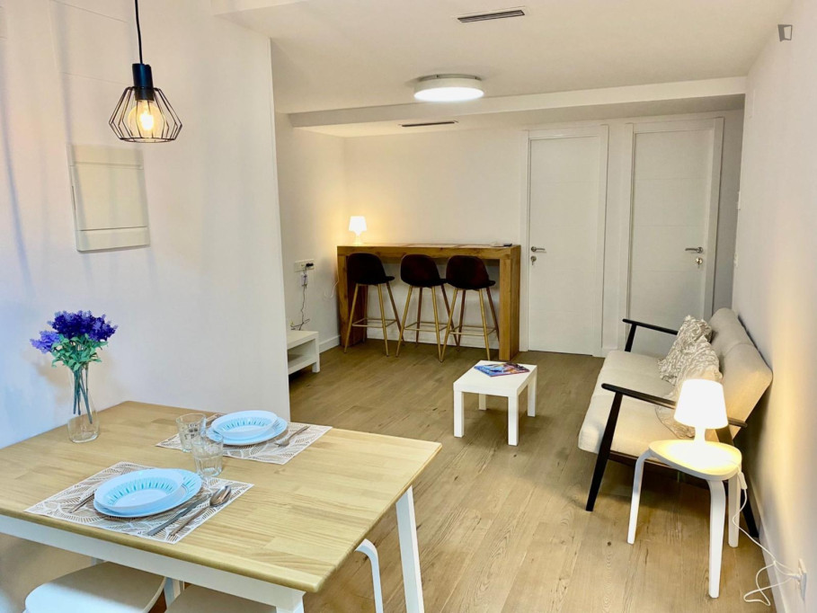 5-bedroom apartment