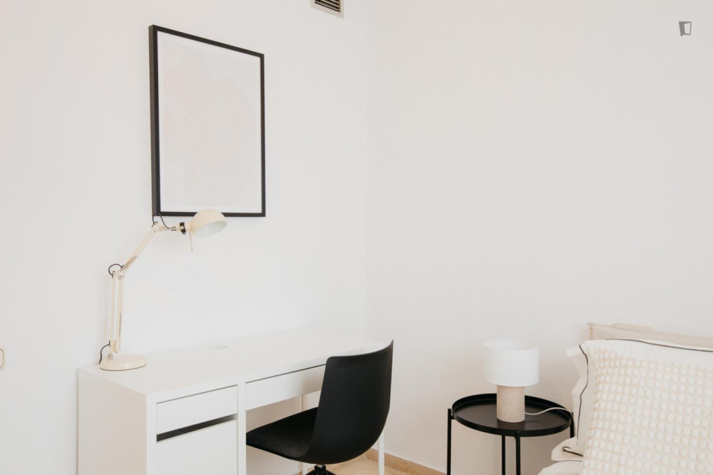 Bedroom for rent in Roger de flor 213, Barcelona - Barcelone - chambre - ImmoJeune