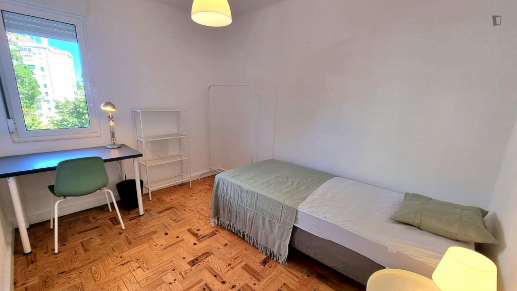 Shining Single Bedroom close to Olivais Metro - Lisbonne - chambre - ImmoJeune