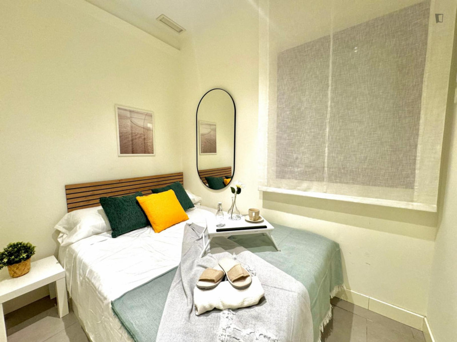 Charismatic double bedroom near Parque de Atenas - Madrid - chambre - ImmoJeune