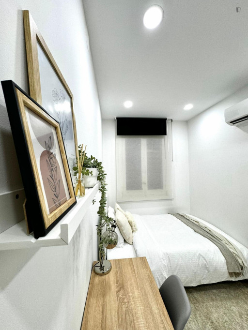 Appealing double bedroom near the Núñez de Balboa metro - Madrid - chambre - ImmoJeune