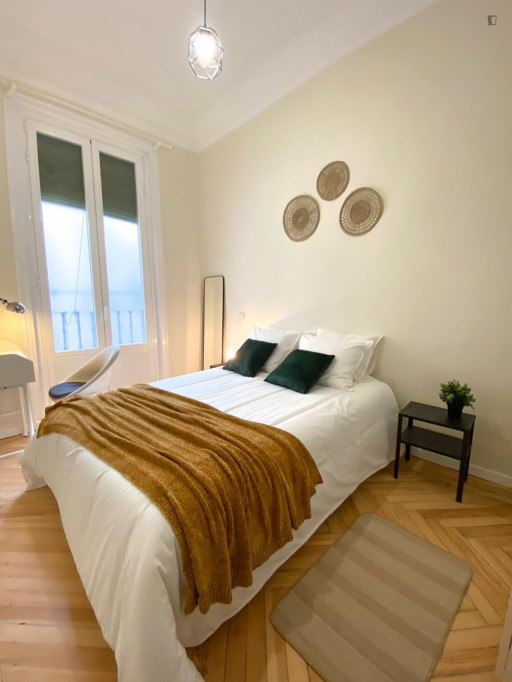 Classy single bedroom in welcoming shared flat in Chueca - Madrid - chambre - ImmoJeune