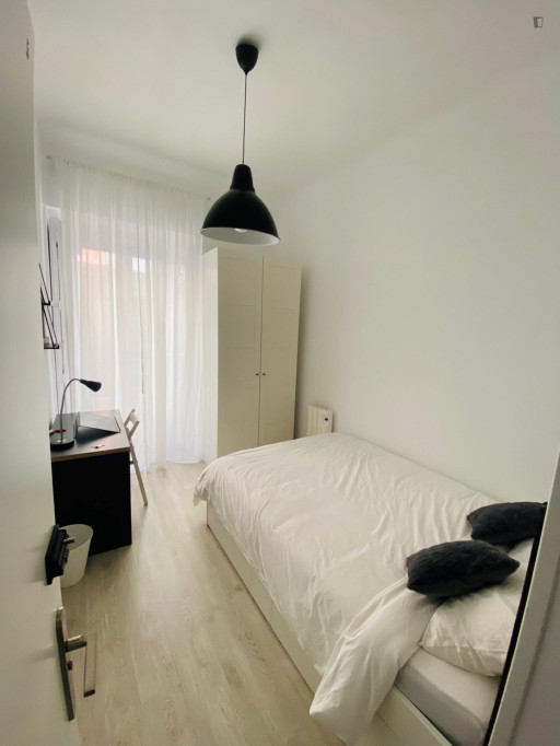 Pleasant double bedroom in Malasaña - Madrid - chambre - ImmoJeune