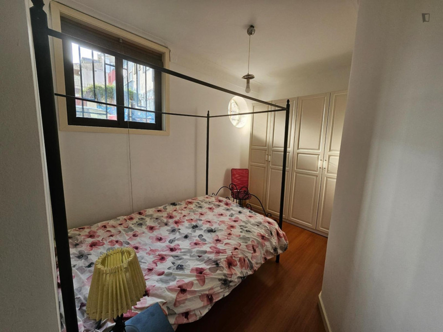 Comfy bedroom next to Faculdade de Direito - Porto - chambre - ImmoJeune