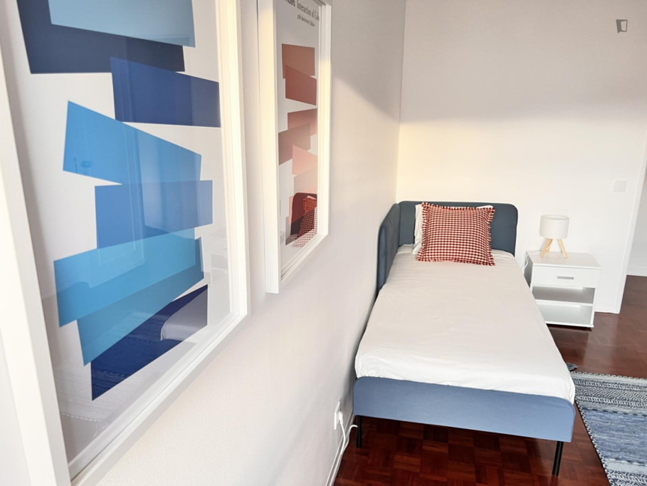 Adorable bedroom close to Olivais metro station - Lisbonne - chambre - ImmoJeune