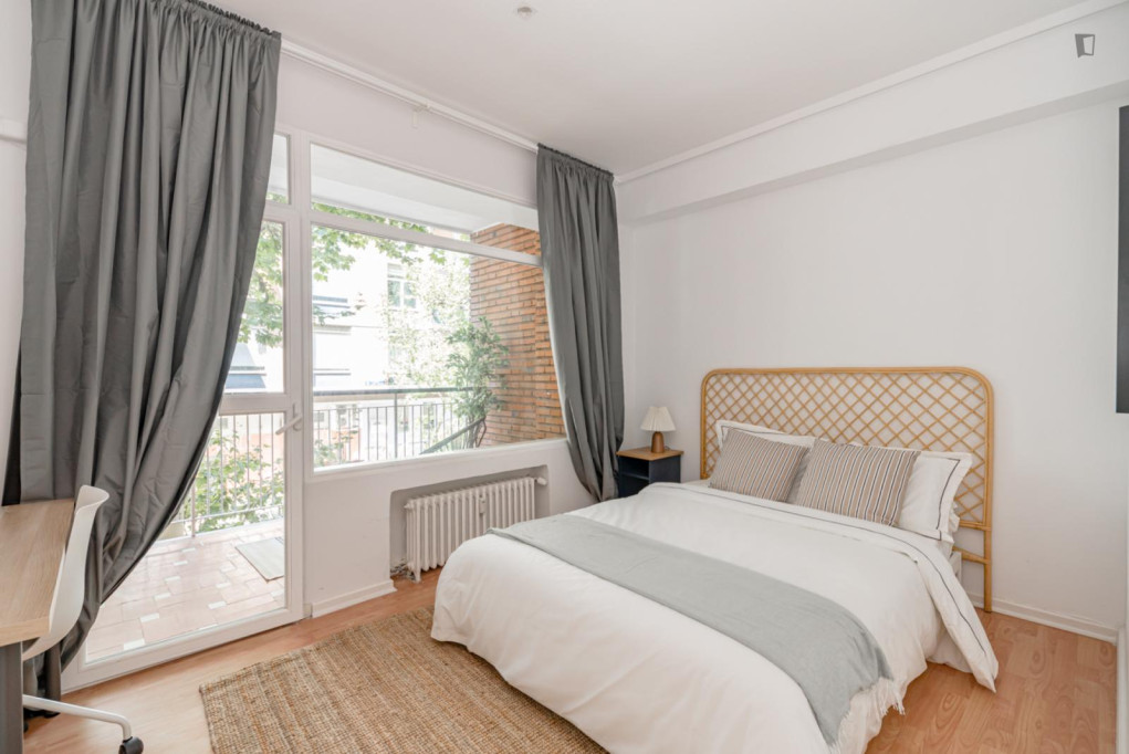Bedroom for rent in José Lázaro Galdiano 2, Madrid - Madrid - chambre - ImmoJeune