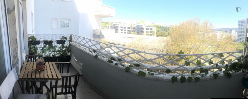Stylish apartment in Miraflores - Lisbonne - chambre - ImmoJeune
