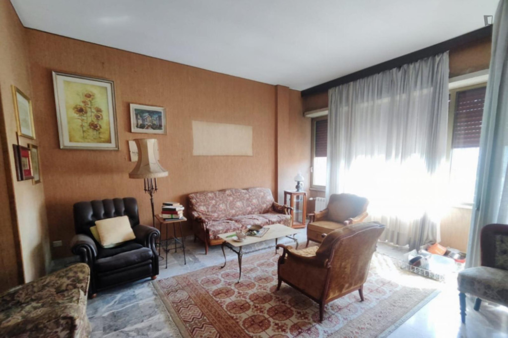 Bright 3-bedroom flat in Mostacciano - Rome - chambre - ImmoJeune