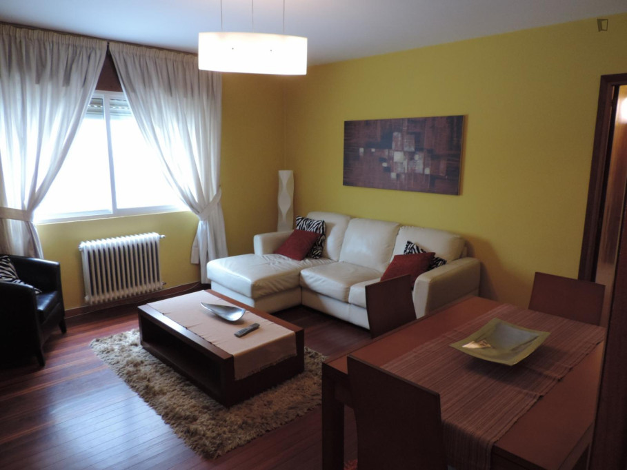 3-bedroom apartment, with outdoor area - Santiago de Compostela - chambre - ImmoJeune