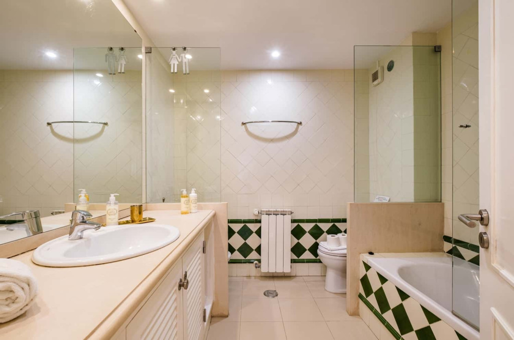 Seafront Beach Villa 1 - Cascais