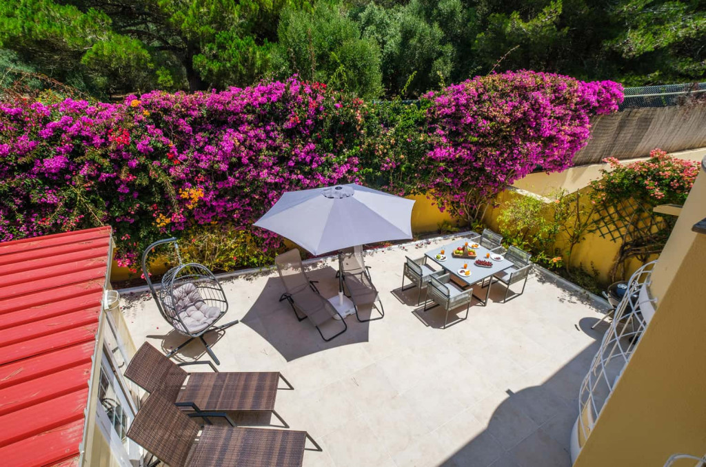 Seafront Beach Villa 1 - Cascais