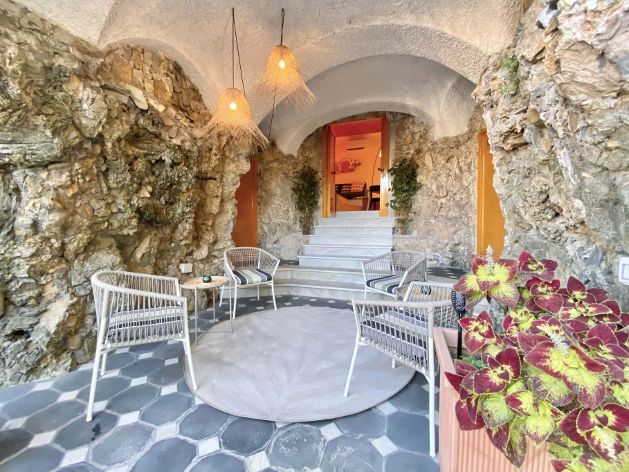 Apartment in Corso Cristoforo Colombo, Rapallo for 70 m² with 2 bedrooms