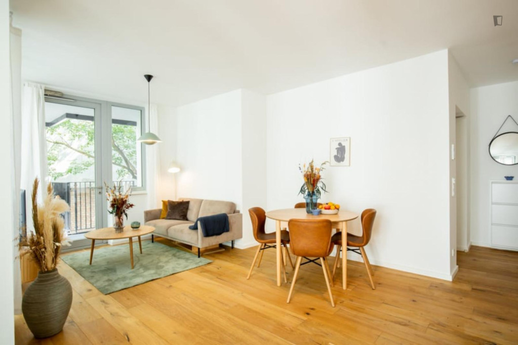 Spacious 1-bedroom flat in well-connected Berlin-Mitte - Berlin - chambre - ImmoJeune