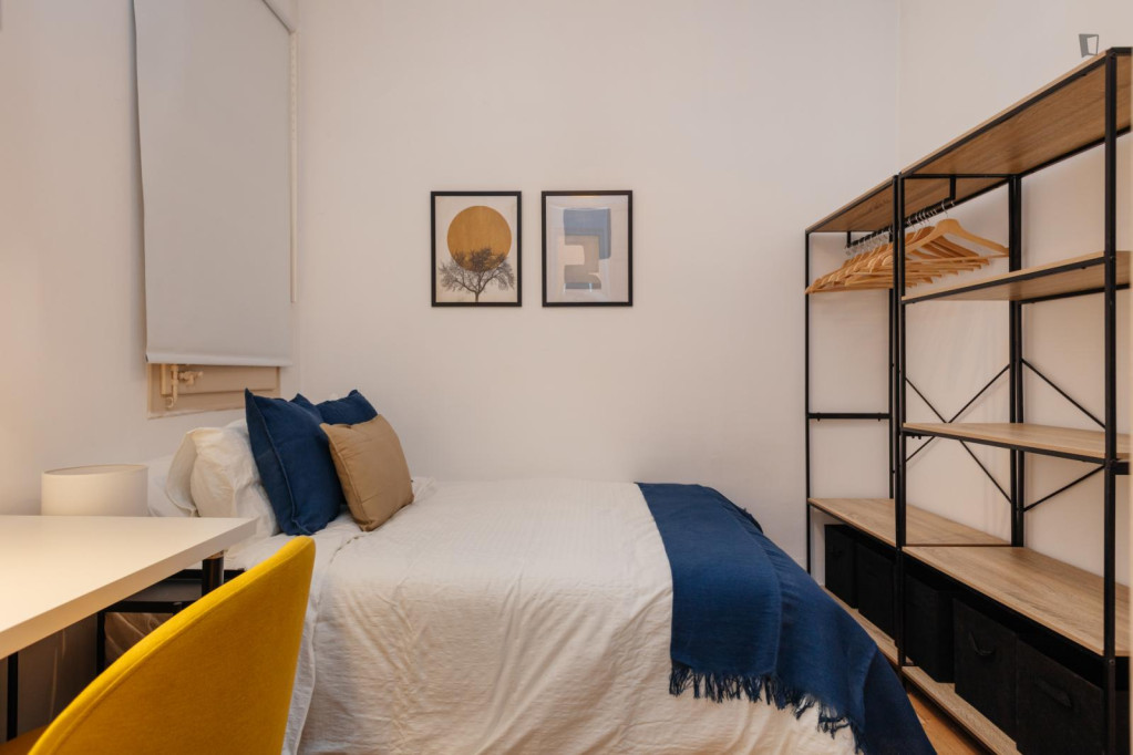 Bedroom for rent in Mallorca 91, Barcelona - Barcelone - chambre - ImmoJeune