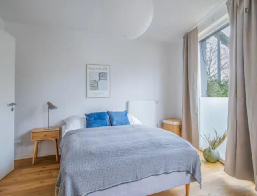 Excellent double bedroom near the Sternschanze train station  - Hamburg - chambre - ImmoJeune