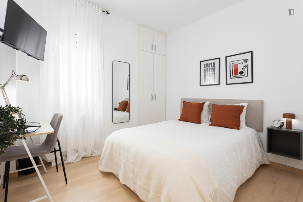 Bedroom for rent in Sepúlveda 112, Barcelona - Barcelone - chambre - ImmoJeune