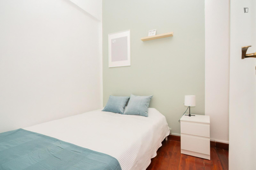 Attractive single bedroom with balcony - Pamplona - chambre - ImmoJeune