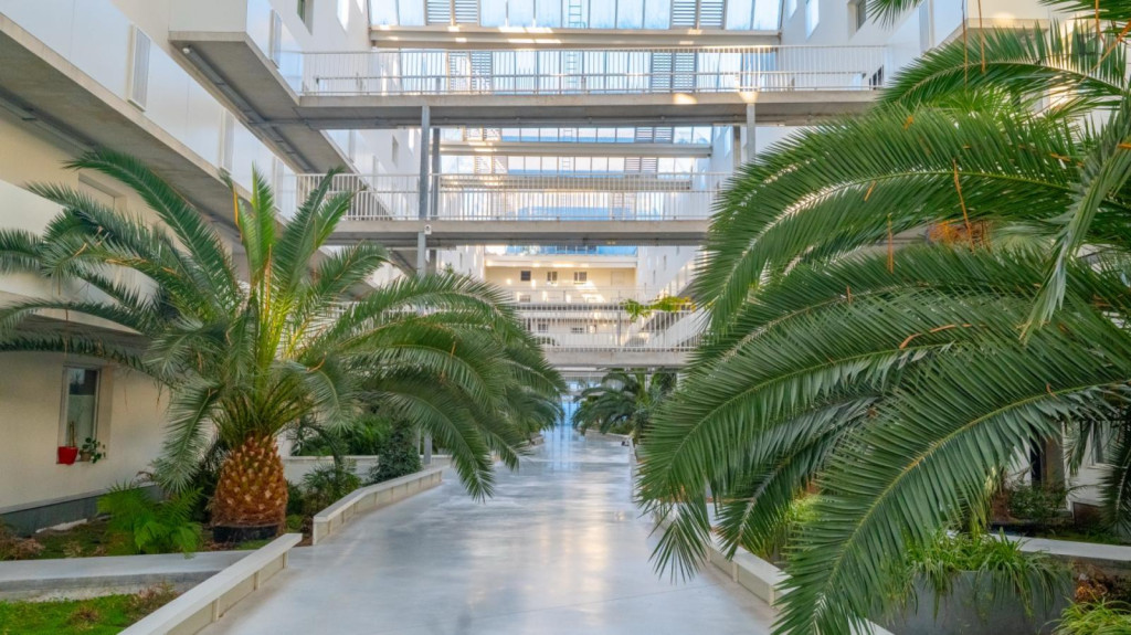 Move into this 10 m² room within Bacalan - BO47