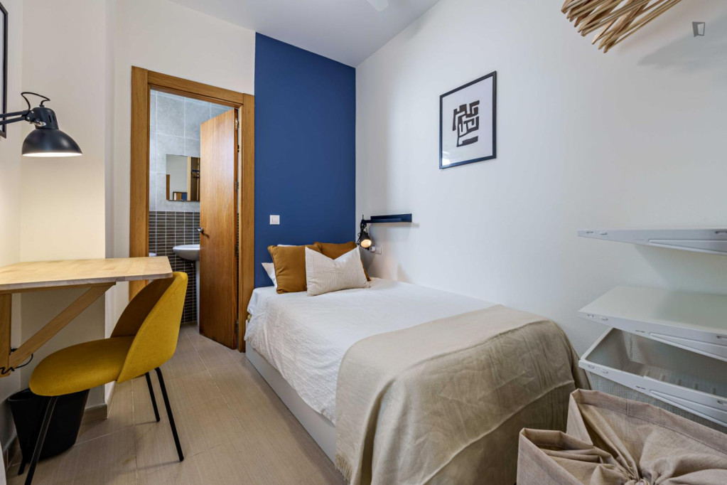Bedroom for rent in Alamos 31, Málaga - Malaga - chambre - ImmoJeune