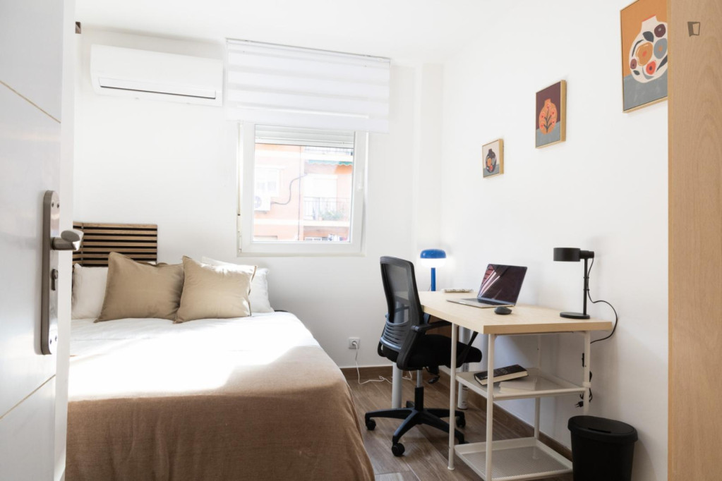 Inviting double bedroom in well-connected in GETAFE - Madrid - chambre - ImmoJeune