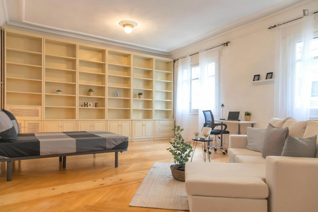 Large and welcoming single bedroom in Gaztambide - Madrid - chambre - ImmoJeune