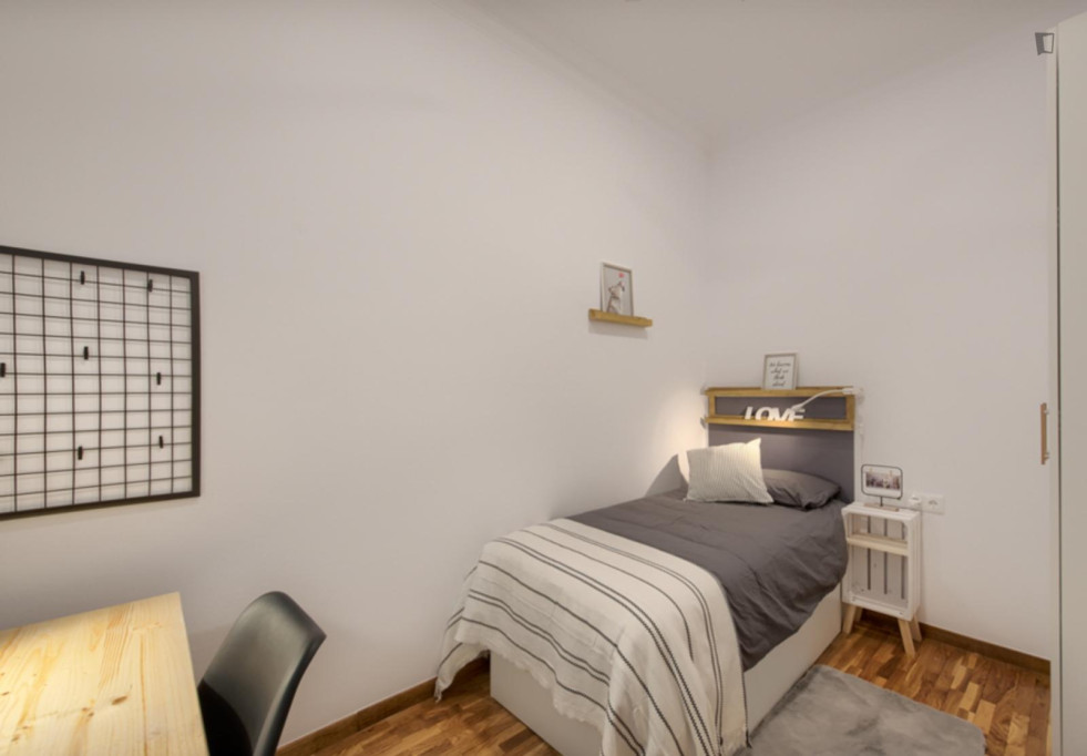 Comfy single bedroom in Sant Gervasi - Galvany - Barcelone - chambre - ImmoJeune