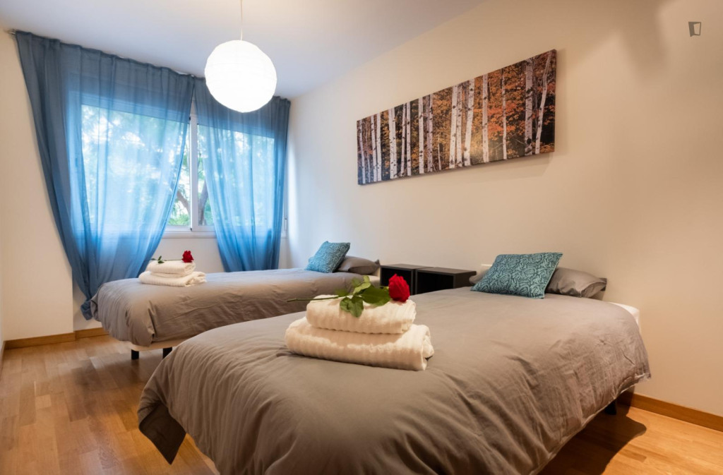 Awesome 2-bedroom apartment in El Guinardó - Barcelone - chambre - ImmoJeune