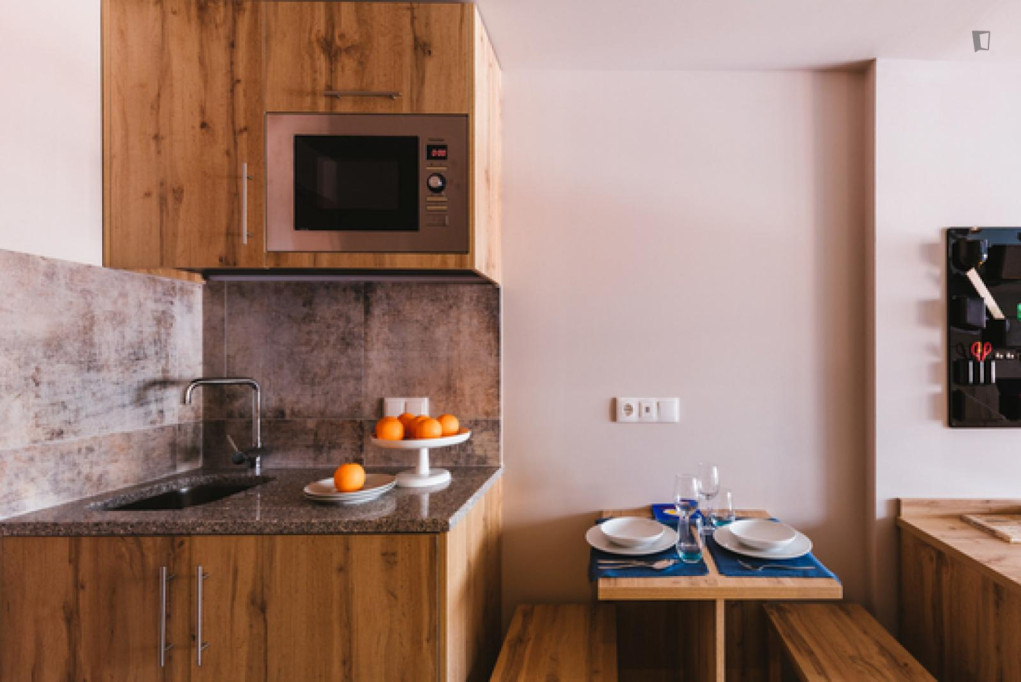 Bed in a twin bedroom, in a residence in Paranhos - Porto - chambre - ImmoJeune