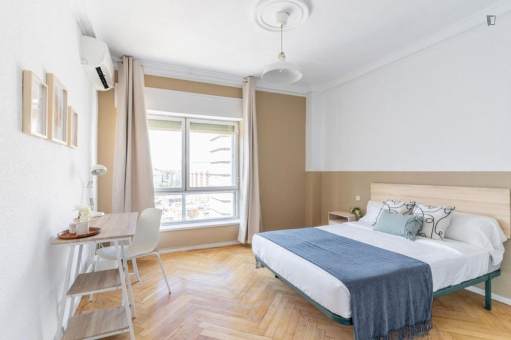 Ample double bedroom in Prosperidad - Madrid - chambre - ImmoJeune