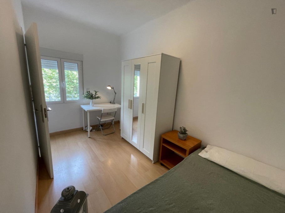 Big single bedroom in Triana - Séville - chambre - ImmoJeune