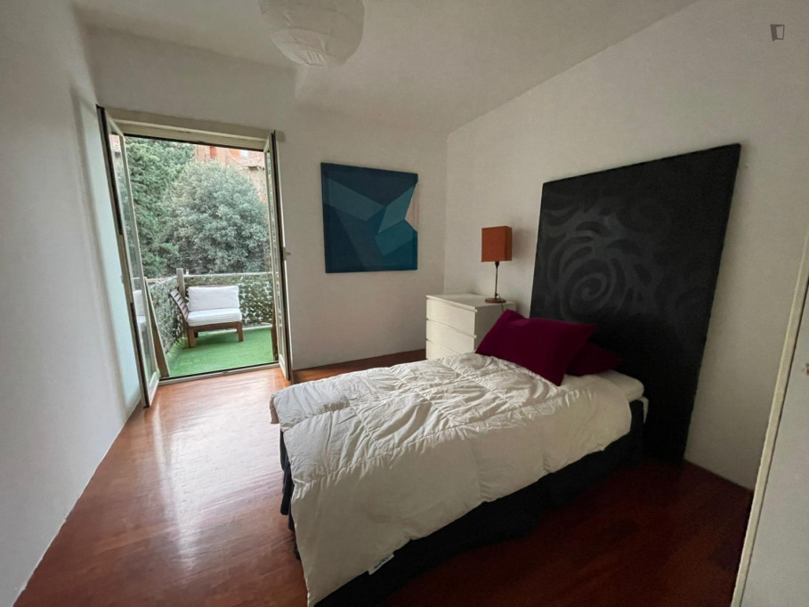 Single Bedroom with Terrace in Rome - Rome - chambre - ImmoJeune