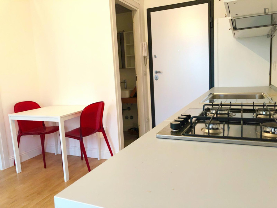 Comfortable 1-bedroom apartment close to Loreto metro station - Milan - chambre - ImmoJeune