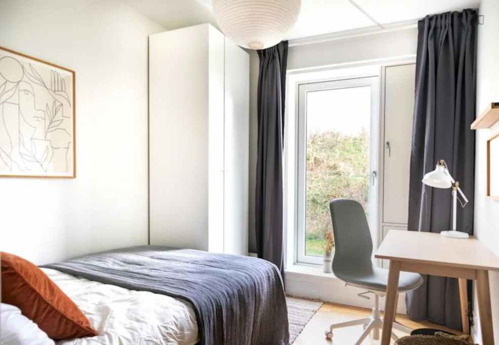 Bright single bedroom in modern shared flat in Holmen - Copenhagen - chambre - ImmoJeune