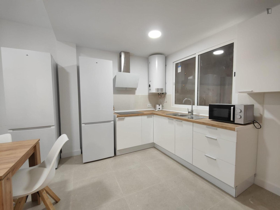 Homely single bedroom close to Jaume I University