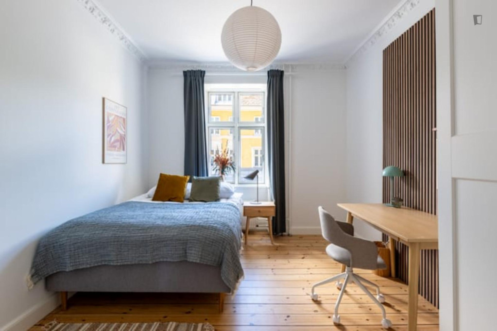 Pleasant single bedroom next to the Aksel Møllers Have metro station - Copenhagen - chambre - ImmoJeune