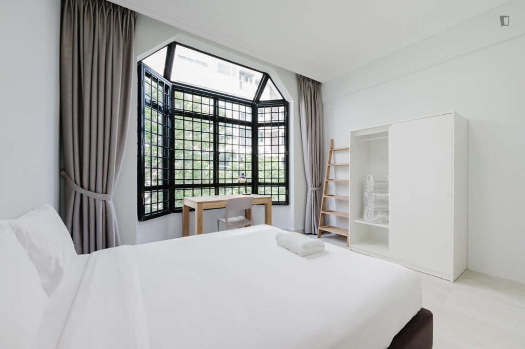 Large double bedroom in Potong Pasir - Singapore - chambre - ImmoJeune